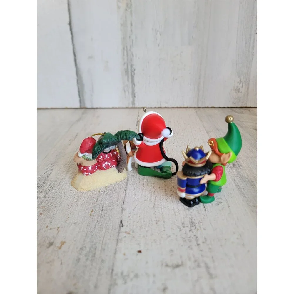 Hallmark santa claus
